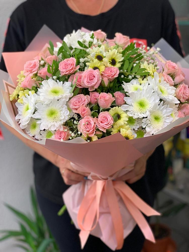 Букет цветов из: Розы и Хризантемы в Юрюзани