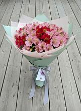 Букет цветов из:  Альстромерии #REPLACE_PRED# Юрюзани