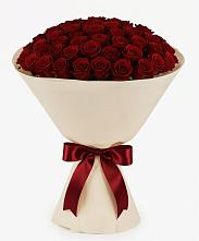 Букет 101 Бордовая роза Блэк Бакарра в Юрюзани