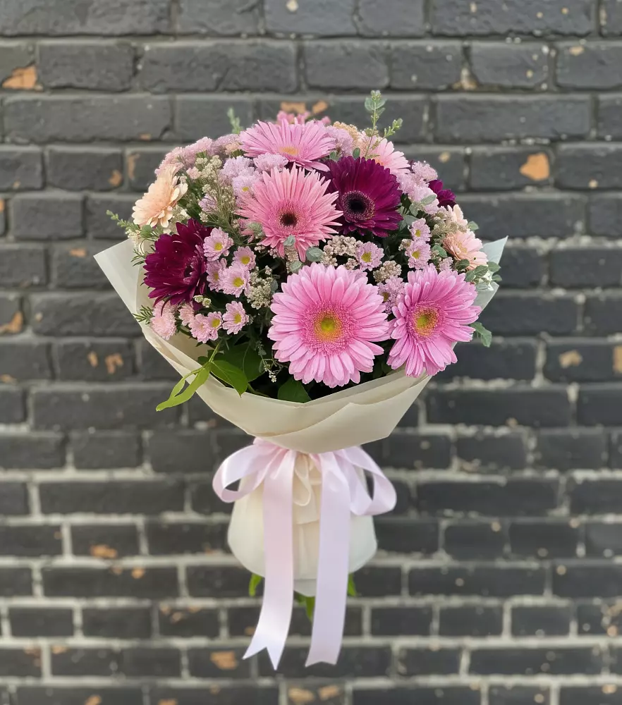 Букет цветов из: Герберы и Хризантемы в Юрюзани