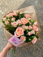 Букет цветов из:  Розы #REPLACE_PRED# Юрюзани