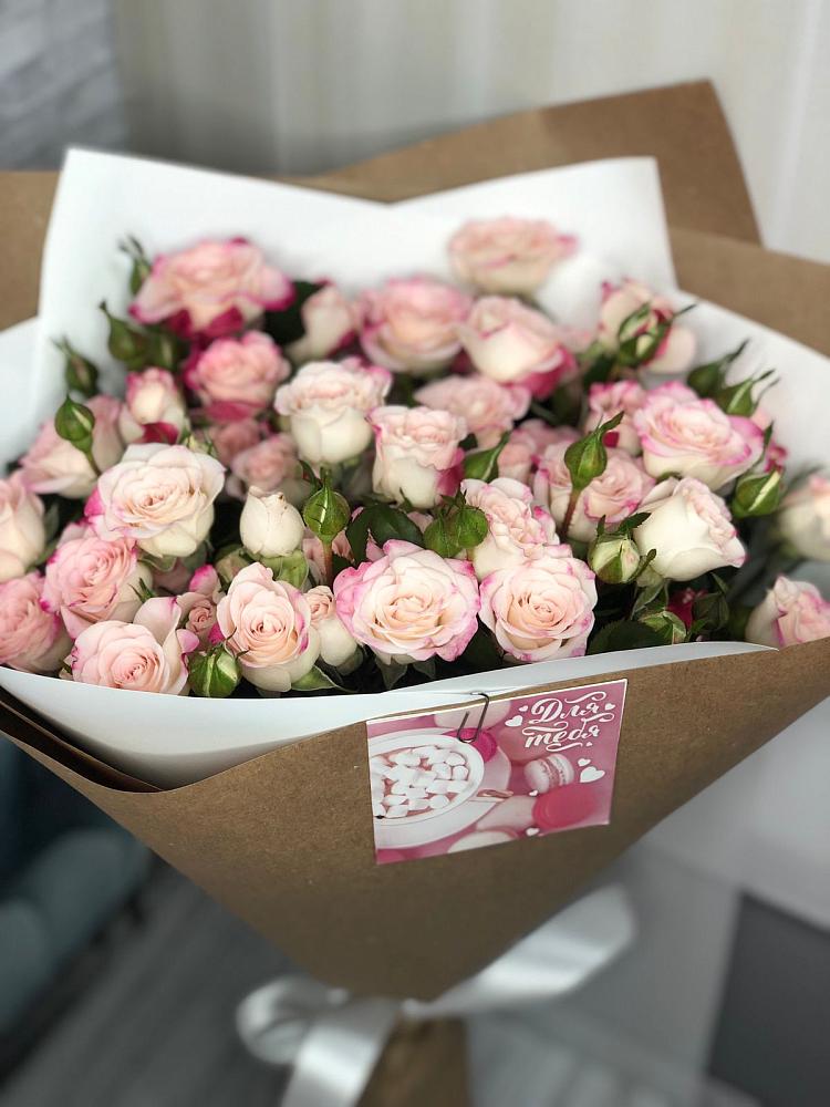 Букет цветов из: Розы в Юрюзани