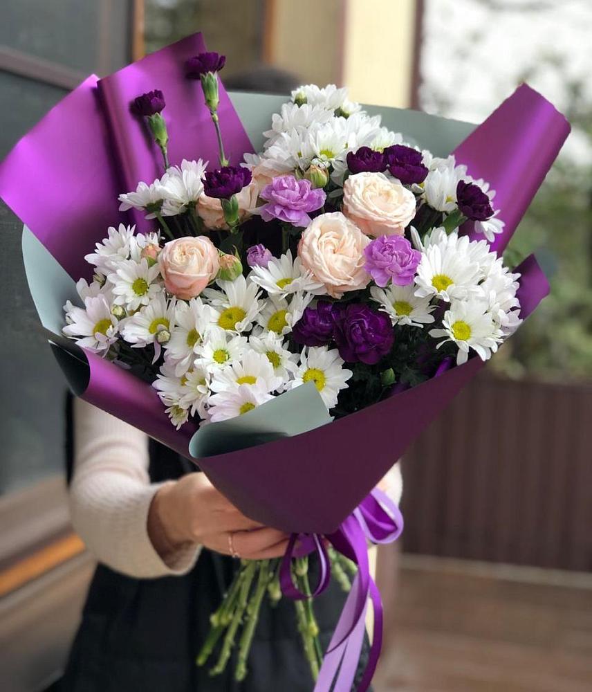 Букет цветов из: Хризантемы, Гвоздики и Розы в Юрюзани