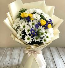 Букет цветов из:  Ирисы, Хризантемы и Розы #REPLACE_PRED# Юрюзани