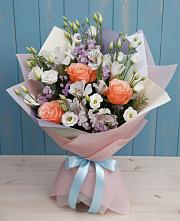 Букет цветов из:  Лизиантусы, Розы, Альстромерии и Гипсофила в Юрюзани