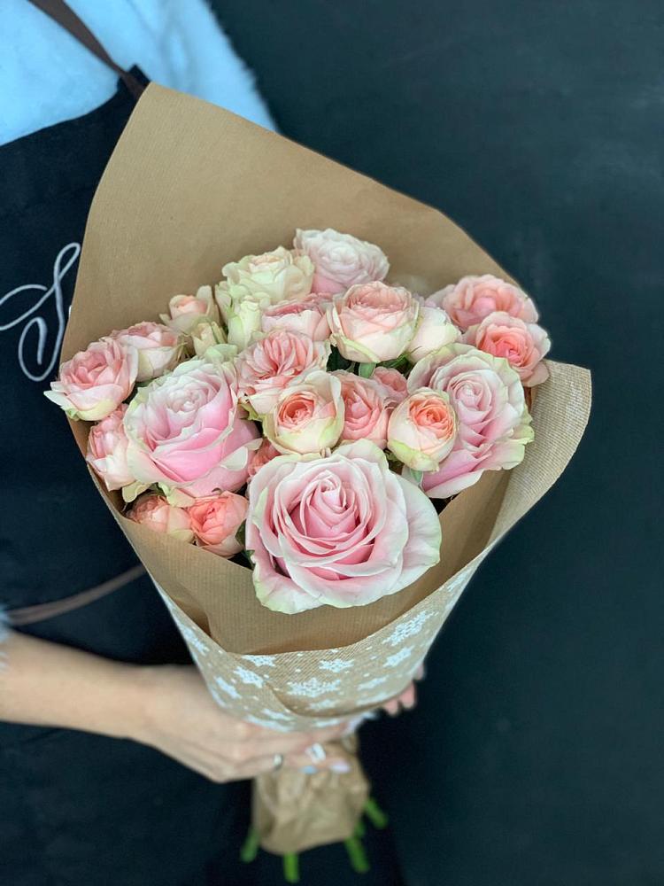 Букет цветов из: Хризантемы и Розы в Юрюзани