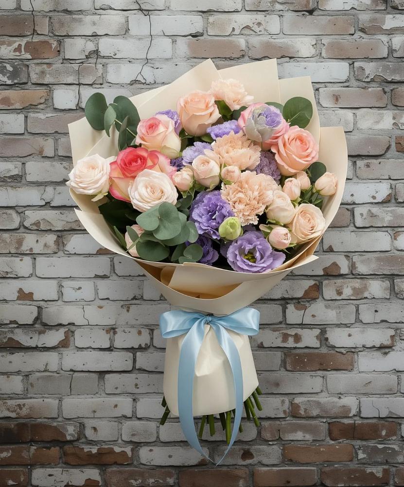 Букет цветов из: Розы, Лизиантусы и Гвоздики в Юрюзани