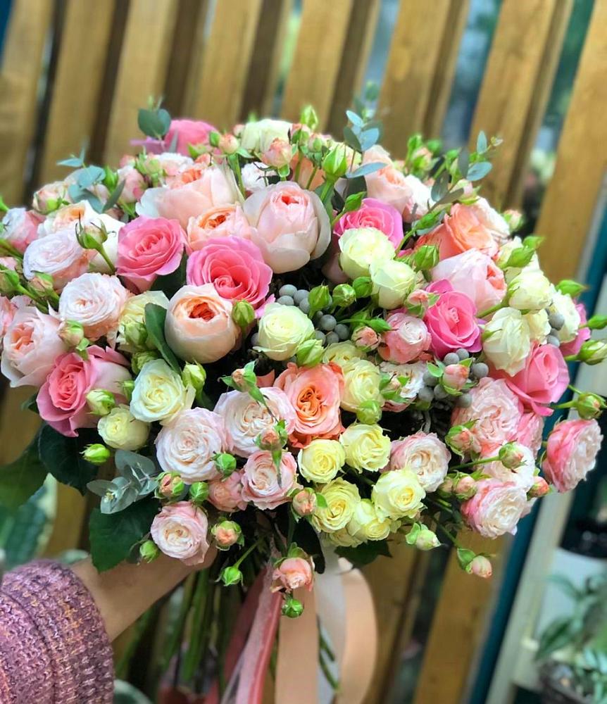 Букет цветов из: Розы в Юрюзани