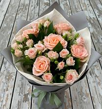 Букет цветов из:  Розы в Юрюзани