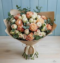 Букет цветов из:  Альстромерии и Розы в Юрюзани