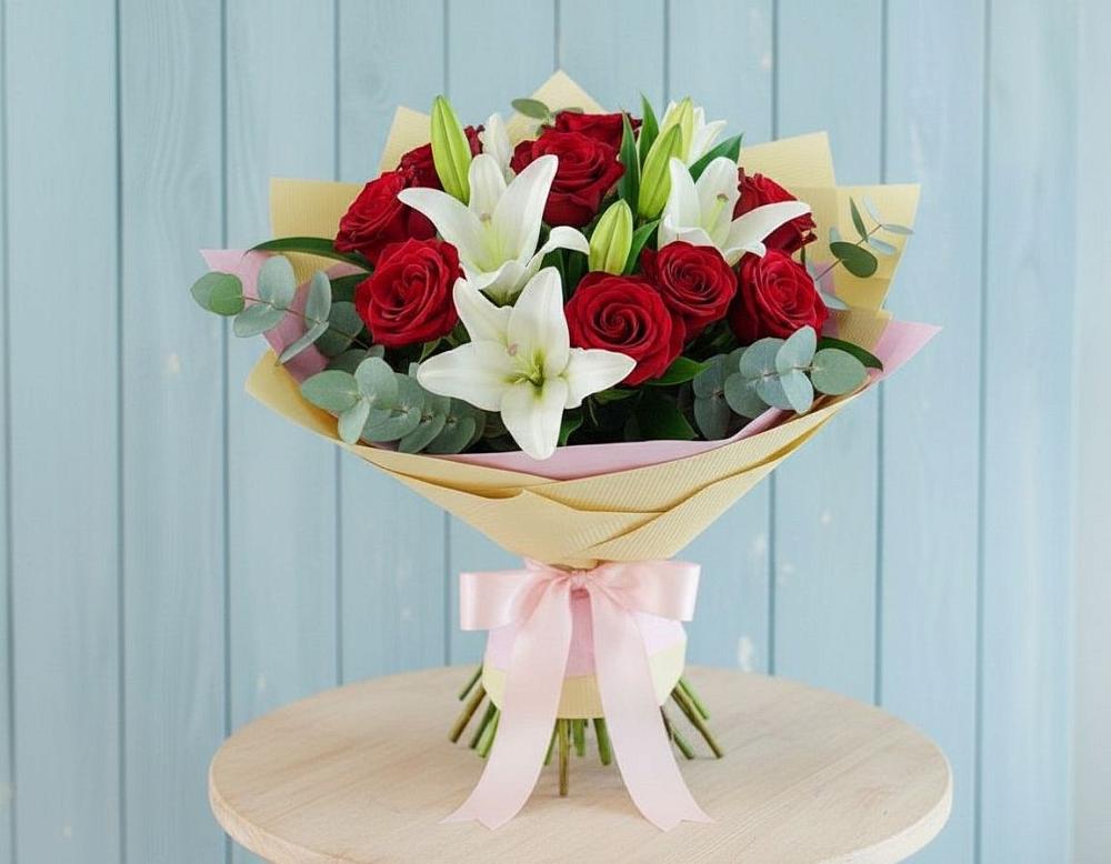 Букет цветов из: Лилии и Розы в Юрюзани